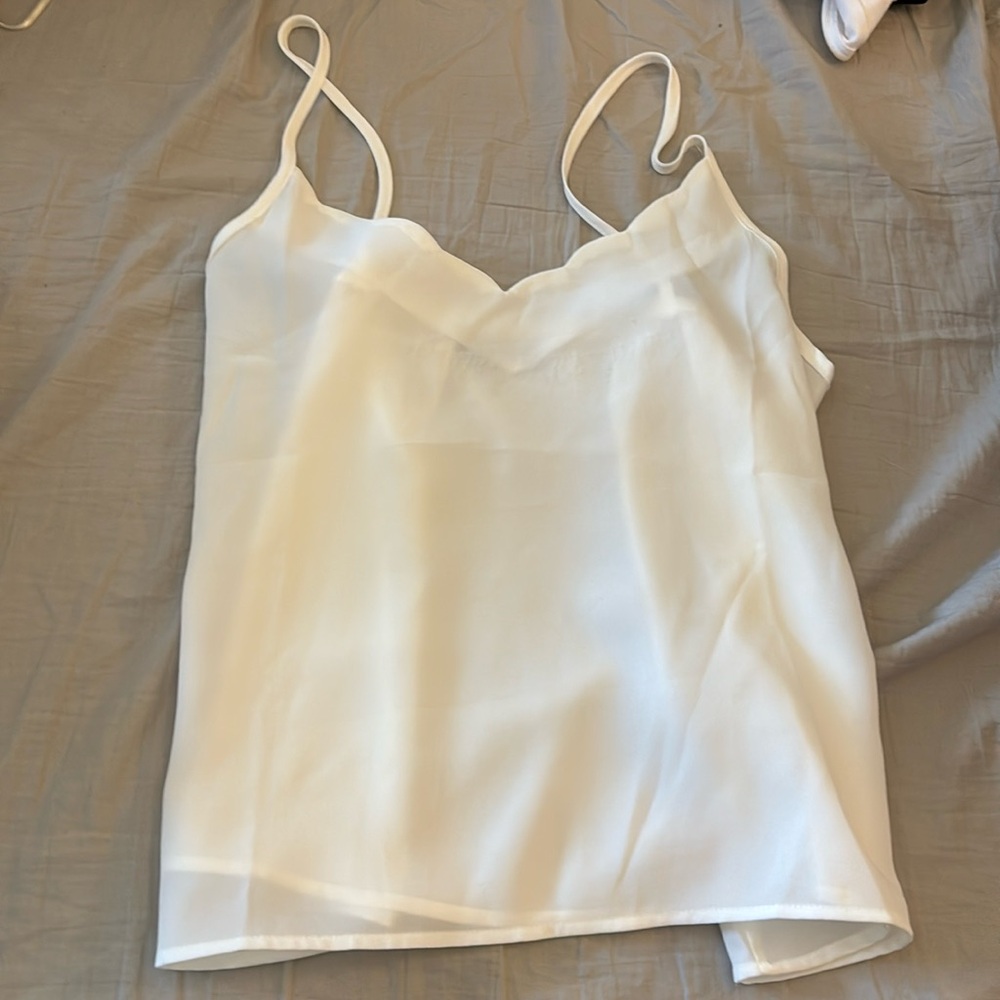 NWT Wave collar white SHEIN tank top size medium